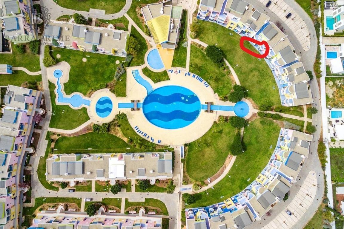 Marina De Albufeira Orada Resort - 2-Bed Apartment With Huge Pool Kültér fotó