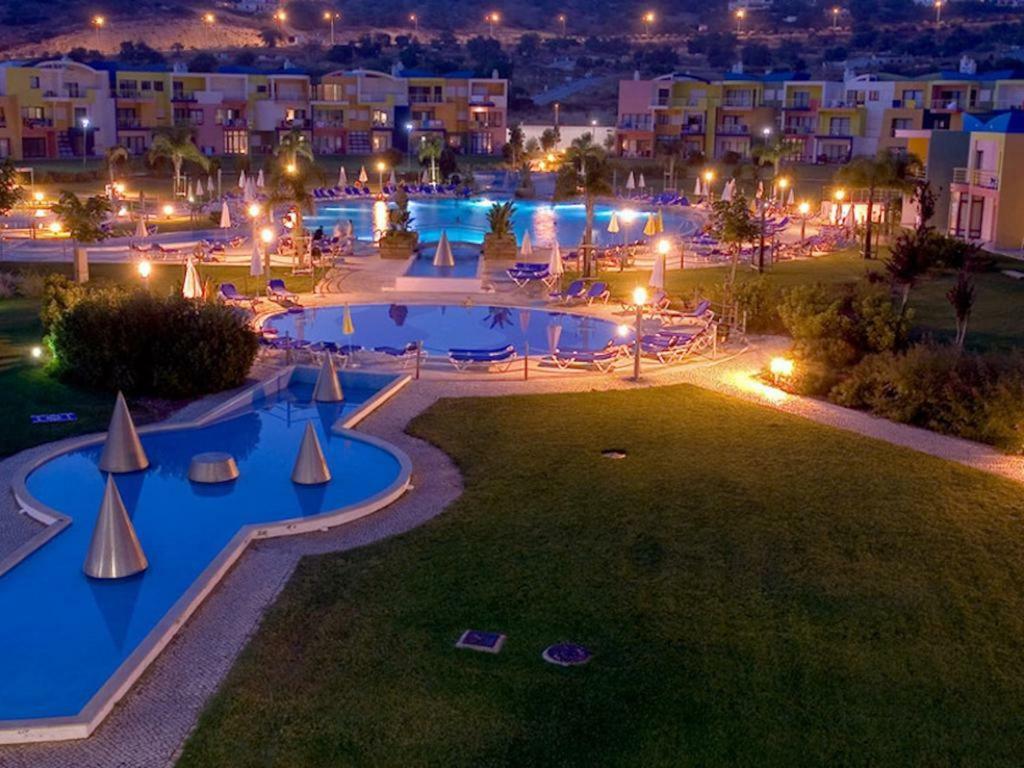 Marina De Albufeira Orada Resort - 2-Bed Apartment With Huge Pool Kültér fotó
