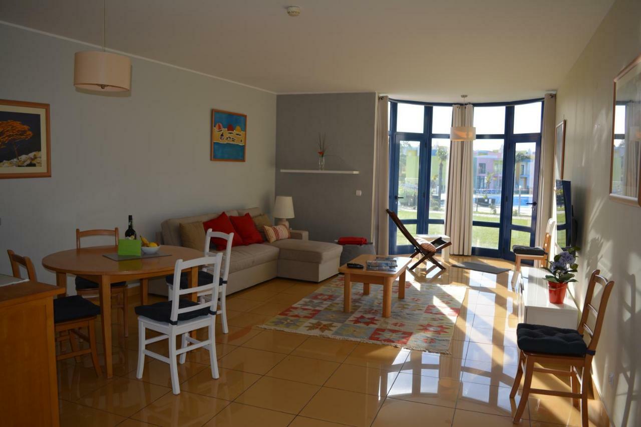 Marina De Albufeira Orada Resort - 2-Bed Apartment With Huge Pool Kültér fotó